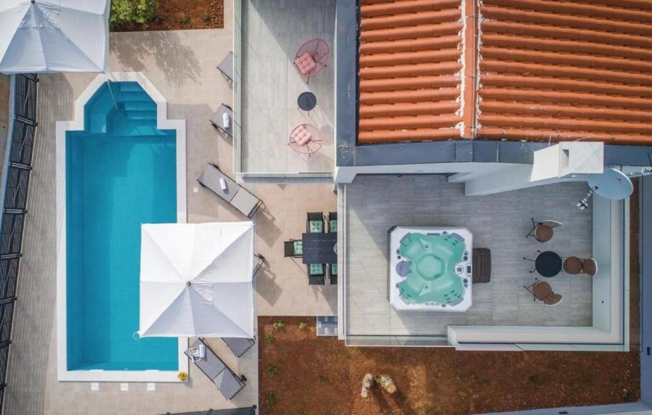 Villa Izabel With Hot Whirpool Krnica Exteriör bild