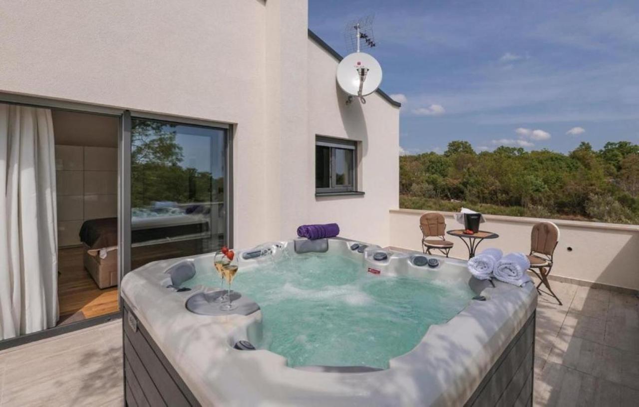 Villa Izabel With Hot Whirpool Krnica Exteriör bild